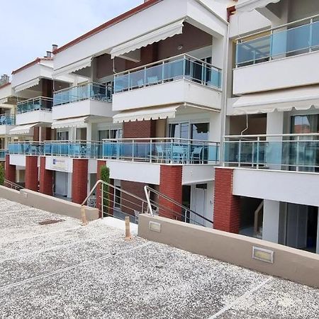 Bungalow White Apartments Полихроно Екстериор снимка