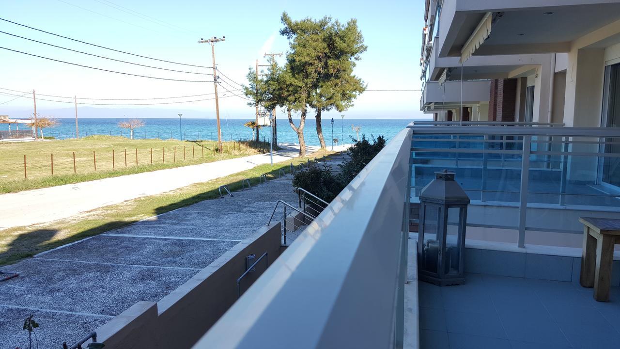 Bungalow White Apartments Полихроно Екстериор снимка